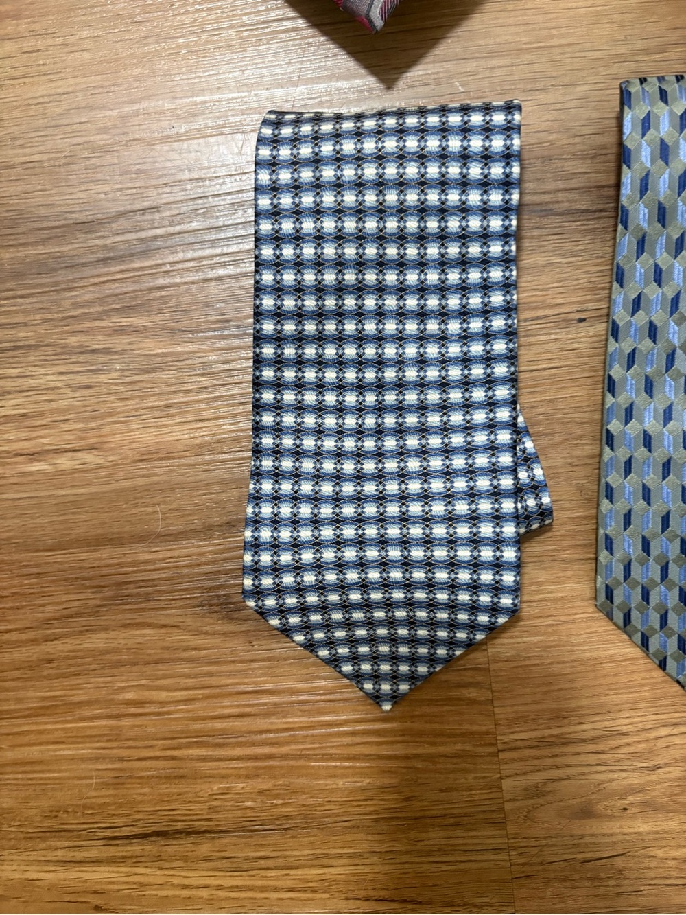 Men’s Necktie Lot of 9 Mixed Patterns Striped Geometric Business Dress Ties - Picture 9 of 11